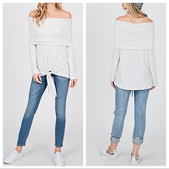 ✨LAST ONES ✨Off the shoulder soft top - Picture 2 of 8